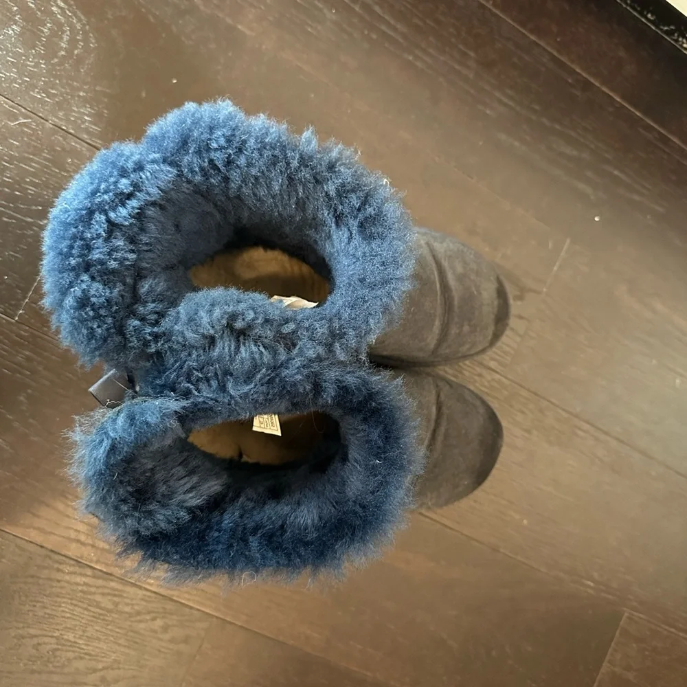 UGG boots - Picture 2 of 6